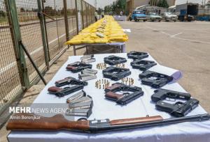 ادوات جنگی کشف شده از تروریست‌ها توسط مرزداران سراوان