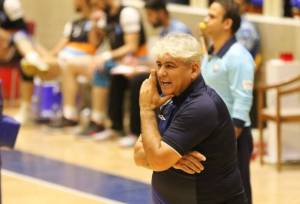 سرمربی تیم والیبال مس‌سونگون ورزقان: مرحله به مرحله پیش‌ می‌رویم