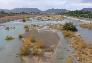 جاری شدن روان آب ها در کوهستان های ایلام به دلیل بارش باران