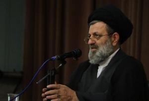 تقلید از فرهنگ غرب، هویت دینی زنان را تهدید می‌کند