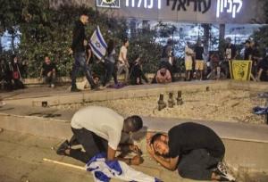 وحشت در اراضی اشغالی؛ پناهگاه‌ها باز شدند