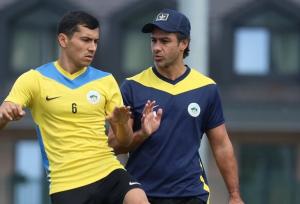 فرهاد مجیدی در بین چهار مربی ضعیف لیگ امارات