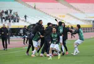 حذف ناباورانه سپاهان مقابل خیبرِ غول‌کش