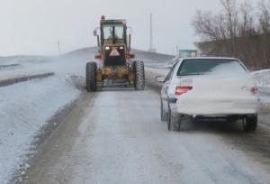 برف‌روبی بیش از ۸۰۰۰ کیلومتر باند جاده‌ای در همدان / بازگشایی ۶۸ راه روستایی