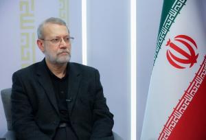 لاریجانی در حلقه محافظان عراقی در بین‌الحرمین
