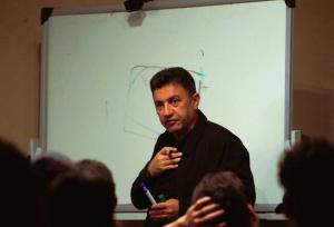 قلعه‌نویی از آمریکا دستور داد: آغاز آنالیز نیوزیلند در تهران