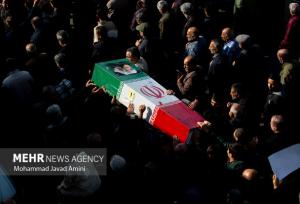 آهنگرمحله غرق در اندوه شد؛ وداع با شهید خوش‌نام