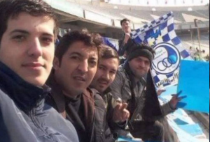 تصویری از صابر کاظمی در ورزشگاه آزادی بین هواداران استقلال