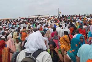 مرگ ۱۰۷ نفر در جریان یک مراسم مذهبی در هند