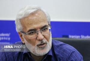 یک استاد دانشگاه: هر چه کنشگری سیاسی دانشجویان کم شود، آسیب‌های اجتماعی بیشتر خواهد شد