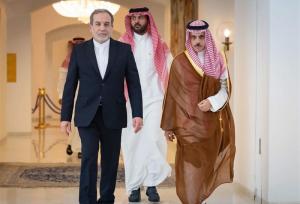 رایزنی عراقچی با وزیر خارجه عربستان