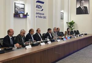 نشست استاندار اردبیل با رئیس راه‌آهن جمهوری آذربایجان