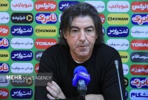 ساپینتو: گل گهر بازیکنان خوبی دارد/ امیدوارم کیفیت زمین مناسب باشد