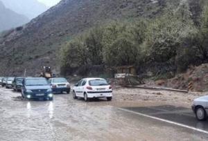 توصیه‌های ایمنی اورژانس فارس در روزهای بارانی به رانندگان 