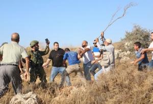 عفو بین الملل: شهرک نشینان صهیونیست فلسطینیان را آواره می کنند