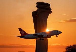 عمرانی مجرد: فرودگاه کاشان نقش موثری در رونق گردشگری مذهبی منطقه دارد