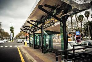 ورود خودروی مکانیزه ویژه نظافت خطوط BRT به ناوگان خدمات شهری تهران