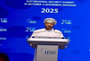 وزیر خارجه عمان: سیاست منزوی‌ کردن ایران راهکار مناسبی نیست