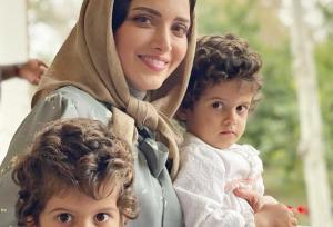 عکس خوش حس‌وحال بهنوش طباطبایی و دو قلوهایش