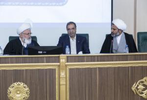 مطالبه ۲۰۰۰ میلیارد تومانی علوم پزشکی یزد از بیمه‌ها/کمک ۵۰۰۰ میلیاردی خیرین به حوزه سلامت استان