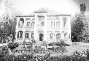 رسم عجیبی که در تهران اجرا می‌شد