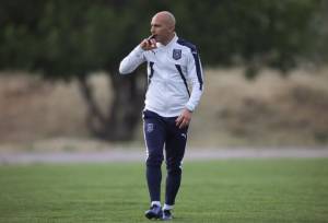 پایان شایعه حضور محسن بیاتی‌نیا در راس کادرفنی استقلال خوزستان