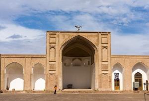 مرمت مسجد جامع قصبه گناباد آغاز شد
