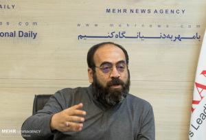 طریقی با «ماهیان قلابی» می‌آید؛ موسیقی من را به خودش مشغول کرده است