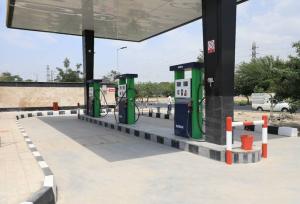 نخستین جایگاه سوخت کوچک مقیاس در منطقه ۱۸ پایتخت رونمایی شد