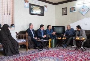 دیدار مدیرعامل شرکت نفت سپاهان با خانواده های معظم شهدا