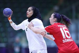 مریخ: تیم هندبال زنان برای قهرمانی در ریاض می‌جنگد