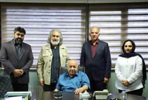 انجمن موسیقی ایران جایی برای زنان نیست / اینجا سرقفلی پیرمردهاست