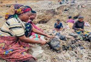مرگ بیش از ۲۰۰ نفر در پی ریزش معدن در کنگو