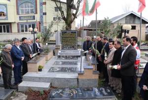 مزار شهدای نصیرمحله گلباران و عطرافشانی شد