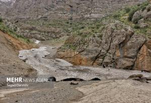 کوه‌های غرب هرمزگان پس از باران