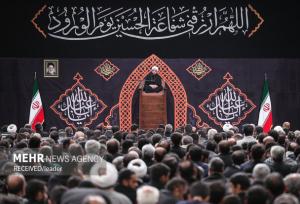 عزاداری شب هشتم محرم در حسینیه امام خمینی(ره) برگزار شد