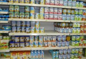 کمبود شیرخشک در سیستان و بلوچستان نداریم؛ سهمیه ها کاهش یافته