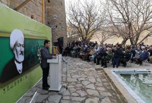 استاندار کردستان: شناساندن مفاخر علمی این دیار به جهان ضروری است