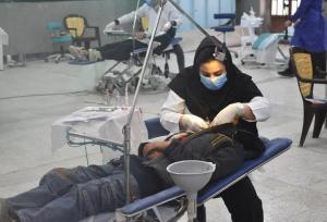 اردوی جهادی دندانپزشکی در روستای بنستان؛ ویزیت رایگان ۱۵۰۰ بیمار