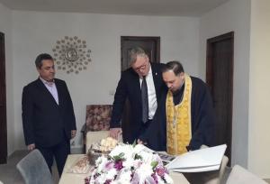 بازدید استاندار آستراخان از کلیسای «نیکُلای مقدس» بندرانزلی