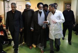 عیادت امام جمعه و استاندار از مجروحان تجاوز صهیونیستی در قم