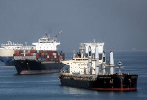 سالاری: صادرات ۴.۶ میلیون تن کالا از بنادر غرب هرمزگان انجام شد