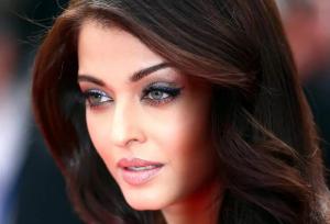 آیشواریا رای این‌بار در عربستان همه نگاه‌ها را خیره کرد