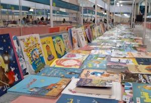 پوستر همایش کتابخوانی «یار مهربان» در خوزستان رونمایی شد