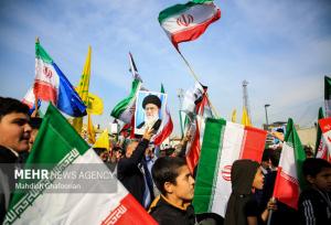 فاطمیان: پیام ۱۳ آبان عزت و بیداری است