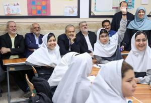 پزشکیان: با مشارکت خانواده‌ها نابرابری آموزشی را از میان بر می‌داریم