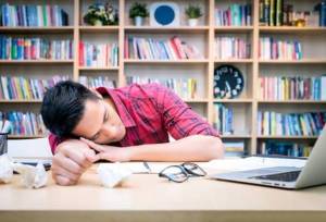 چرت نیمروزی برای سلامت مغز مفید است؟