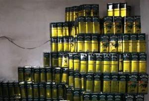 ۲۸۸ لیتر روغن زیتون خارجی قاچاق در کرمانشاه کشف شد