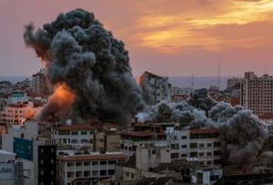حملات گسترده ارتش رژیم صهیونیستی به مناطق مختلف غزه