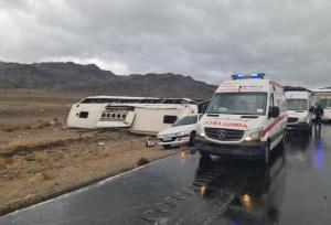 واژگونی ۲ دستگاه اتوبوس در محور زاهدان_بم